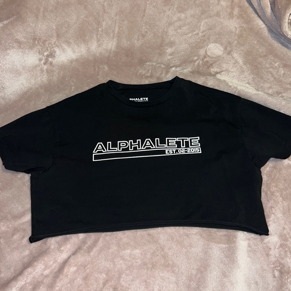 ALPHALETE CROP TOP